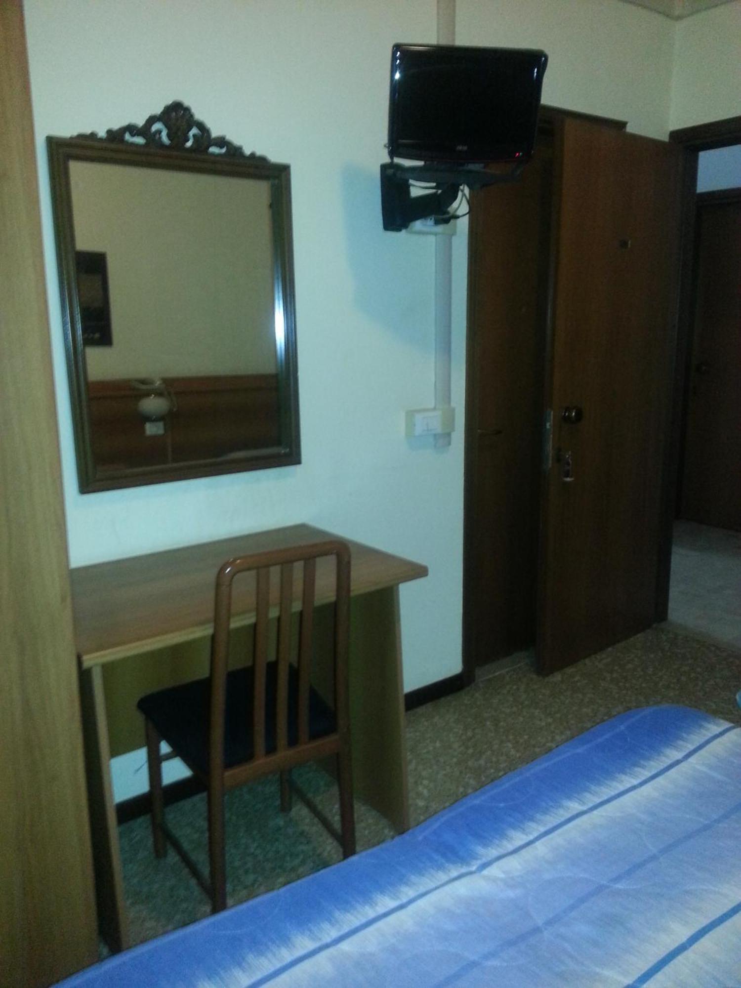 Hotel Lombardia 세베소 외부 사진