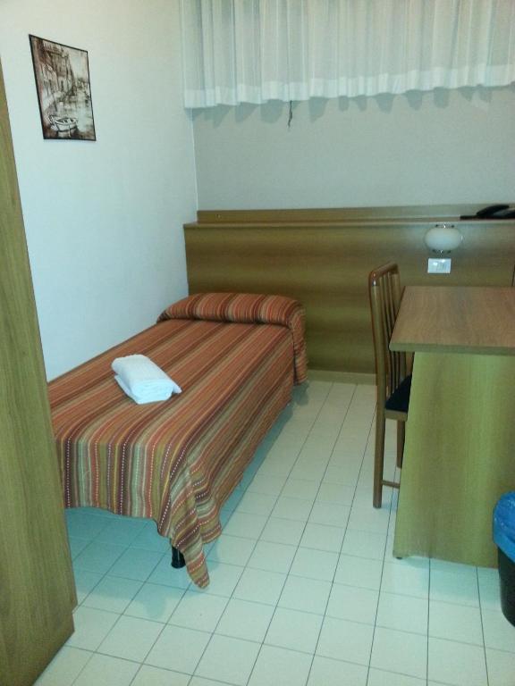 Hotel Lombardia 세베소 객실 사진