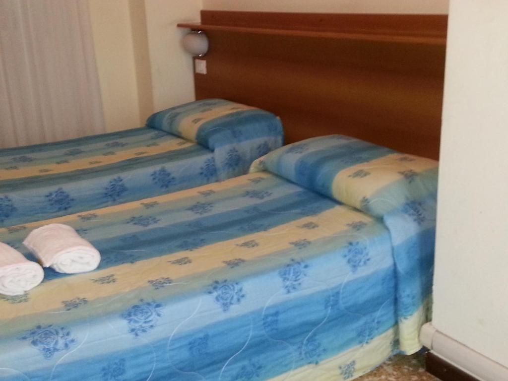 Hotel Lombardia 세베소 외부 사진
