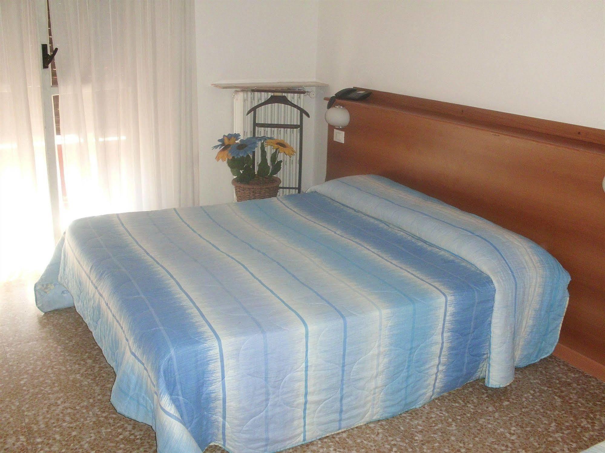 Hotel Lombardia 세베소 외부 사진